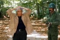 عزت الله انتظامی در نمایی از فیلم «جایی برای زندگی»