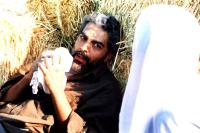 مهدی احمدی در نمایی از فیلم « مزرعه پدری»