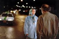 نیکی کریمی و علی نصیریان در نمایی از فیلم بوی پیراهن یوسف